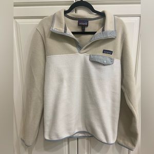 Patagonia synchilla pullover, cream and white colored, size medium,w/one pocket